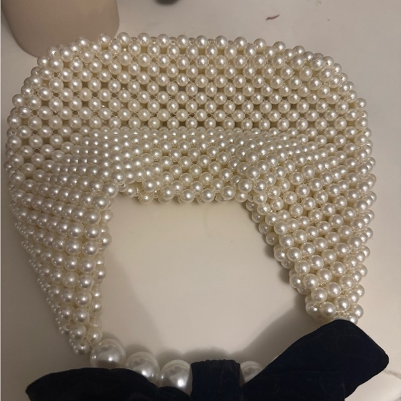 Pearl Beaded Handbag with Black Bow - Picture 4 of 5
